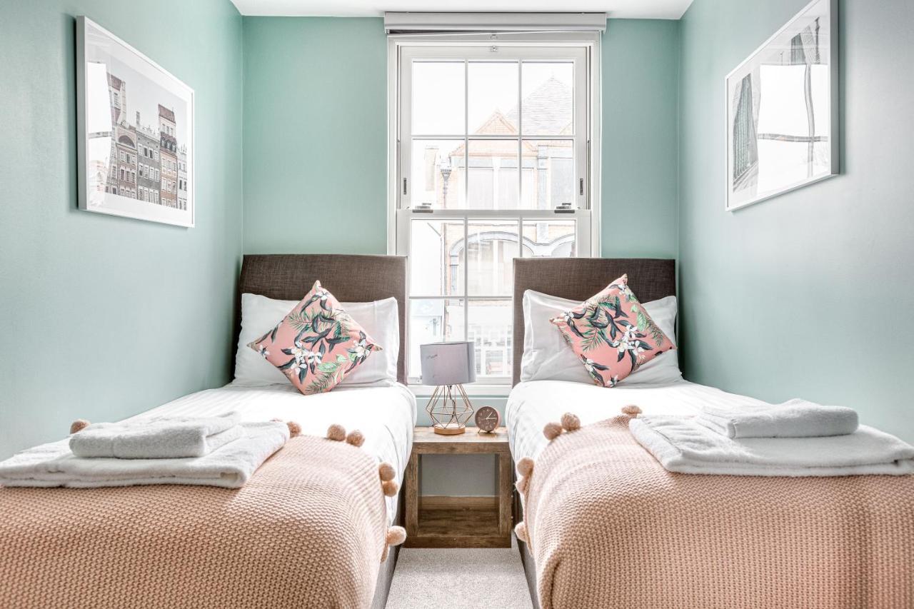 Homely 2 Beds Apt Up To 5 Guests-Wifi By Tent Serviced Apartments Chertsey Exterior photo